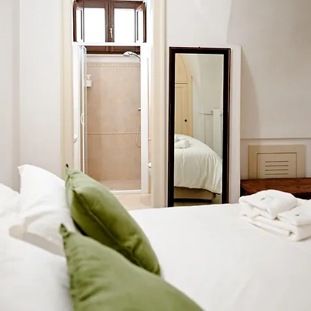 Piuma Bianca - Dimora Tipica Nel Cuore Del Centro Storico 로코로톤도